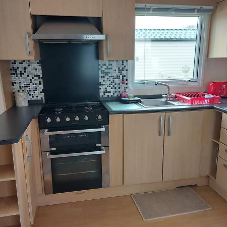 6 Berth Pet Friendly Caravan On Sandy Glade Berrow Zewnętrze zdjęcie
