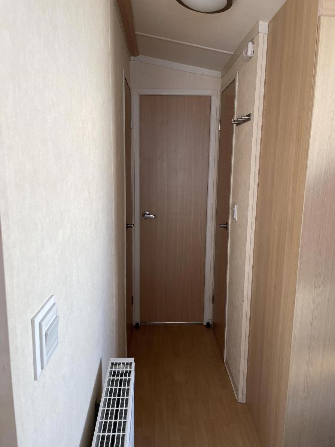 6 Berth Pet Friendly Caravan On Sandy Glade Berrow Zewnętrze zdjęcie