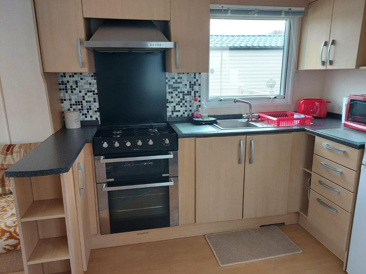 6 Berth Pet Friendly Caravan On Sandy Glade Berrow Zewnętrze zdjęcie