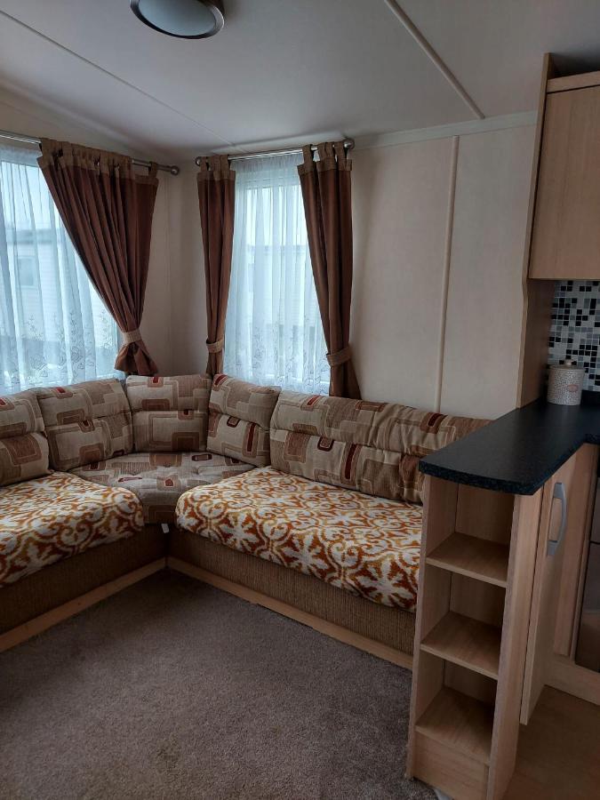 6 Berth Pet Friendly Caravan On Sandy Glade Berrow Zewnętrze zdjęcie